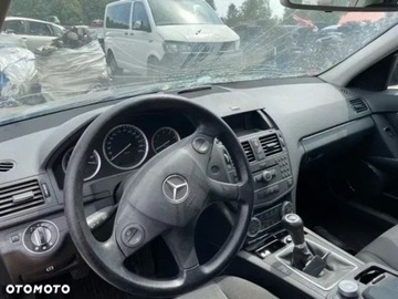 Mercedes Klasa C W204 Limuzyna 2.2 200 CDI 136KM 2008 Mercedes-Benz Klasa C 2.1 Diesel 136KM, zdjęcie 16