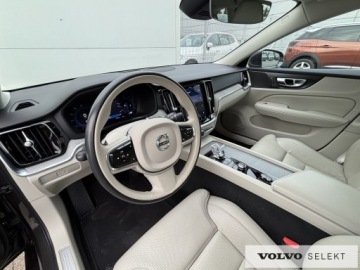 Volvo V60 II  Kombi Facelifting 2.0 B4 197KM 2023 Volvo V60 V60 B4 | Diesel | Plus Bright | | FV23%, zdjęcie 19