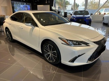 Lexus ES VII (XV70) Sedan Facelifting 300h 218KM 2025 Od ręki - 300h Business Edition 2.5 E-CVT 218KM | Podgrzewane fotele!, zdjęcie 2