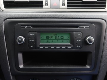 Skoda Rapid II Spaceback 1.6 TDI 90KM 2015 Skoda Rapid 1.6 TDI, Salon Polska, Klima, zdjęcie 11