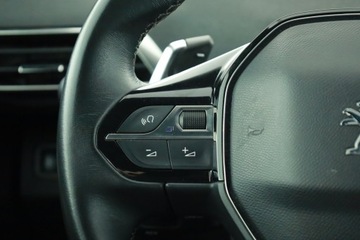 Peugeot 5008 II Crossover Facelifting 1.5 BlueHDi 130KM 2023 Peugeot 5008 1.5 BlueHDi, Salon Polska, zdjęcie 14