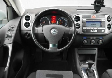 Volkswagen Tiguan I SUV 2.0 TSI 170KM 2009 Volkswagen Tiguan 2.0 TSI 170HP Automat DSG 4motion 4x4 Klimatronic 2.0, zdjęcie 8