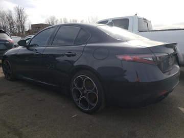 Alfa Romeo Giulia II Sedan Facelifting 2023 2.0 GME Turbo 280KM 2024 Alfa Romeo Giulia TI 2024 2.0l 2.0 Benzyna 280KM, zdjęcie 1