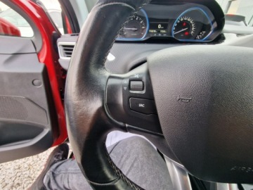 Peugeot 2008 I 2016 Peugeot 2008 1.2 115Ps Skora Navi Alu Panorama Piekny Gwarancja 1.2 115KM, zdjęcie 15