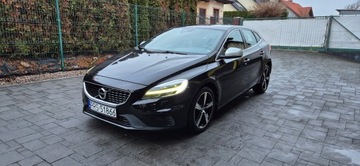 Volvo V40 II Hatchback Facelifting 2.0 D2 120KM 2017 VOLVO V40 R-DESING! Stan idealny!, zdjęcie 1