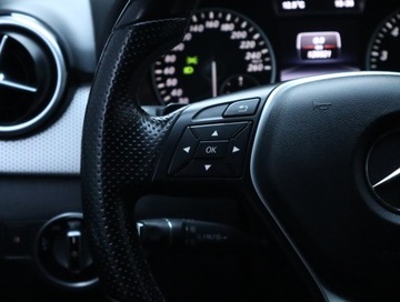 Mercedes Klasa B W246 Sports Tourer 180 BlueEFFICIENCY 122KM 2013 Mercedes B B 180, Automat, Skóra, Xenon, Bi-Xenon, zdjęcie 17