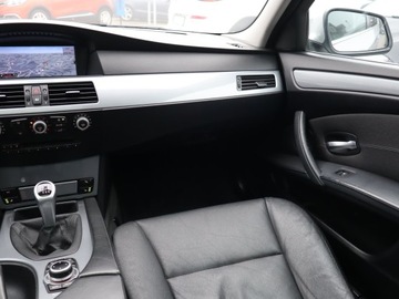 BMW Seria 5 E60 Touring 520 i 170KM 2009 BMW 5 520i, Skóra, Navi, Xenon, Bi-Xenon, Klima, zdjęcie 7