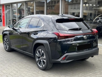 Lexus UX Crossover Facelifting 2.0 300h 199KM 2025 300h Business 2.0 199KM | System Martwego Pola, zdjęcie 4