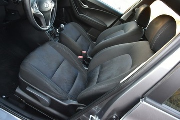 Hyundai ix20 Mikrovan 1.4 CVVT 90KM 2011 Hyundai ix20 1.4 90KM 2011r. Klima czujniki, zdjęcie 11