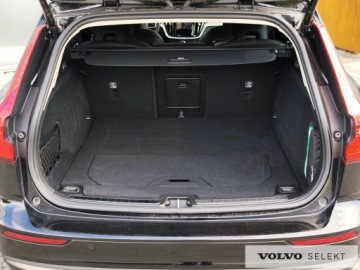 Volvo V60 II  Kombi Plug-In Facelifting 2.0 T6 350KM 2025 Volvo V60 T6 Ultra Bright | Bowers &amp; Wilkins | Mas, zdjęcie 33