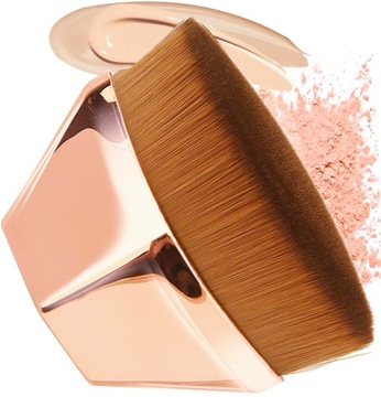 ОДИНАРНАЯ ЩЕТКА для тонального крема, очень плотная, мягкая, нет.