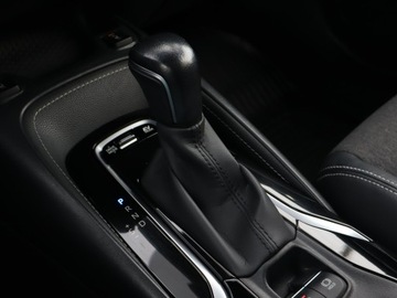 Toyota Corolla XII 2021 Toyota Corolla 2.0 Hybrid, Salon Polska, zdjęcie 17