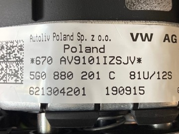 DESKA KONZOLA ULOŽENÍ PÁSY VW PASSAT B8