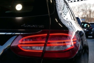 Mercedes Klasa C W205 Kombi 200 184KM 2017 Mercedes-Benz Klasa C 2.0 184KM 4MATIC Estate, Bezwyp., Panorama, Jasne wn, zdjęcie 34