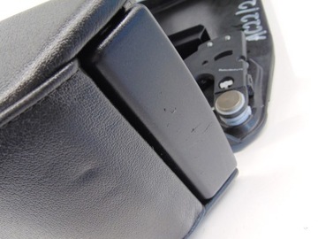 LOKETNÍ OPĚRKA KŮŽE SKODA YETI I 5L 5L0864207B