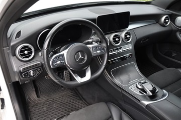 Mercedes Klasa C W205 Kabriolet Facelifting 1.5 200 184KM 2018 Mercedes-Benz Klasa C 200 4-Matic 9G-TRONIC Krajowy Bezwypadkowy, zdjęcie 26