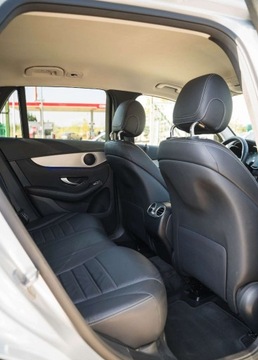 Mercedes GLC C253 2019 Mercedes-Benz GLC Mercedes-Benz Klasa GLC GLC 300 4Matic 258KM 2.0 Benzyna, zdjęcie 19