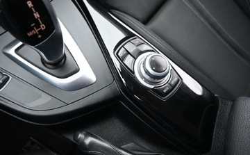 BMW Seria 1 F20-F21 Hatchback 5d Facelifting 2015 118d 150KM 2016 BMW Seria 1 2,0D 150 KM SPORT-LINE Full Led Nawigacja Klimatronik 2.0 150KM, zdjęcie 28