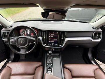 Volvo V60 II  Kombi 2.0 T4 190KM 2020 Volvo V60 2.0 T4 190 KM Automat Kamera Hak FV23%, zdjęcie 8