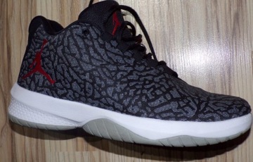 Вставка NIKE JORDAN B.Fly Eur 42,5 27см рекомендую