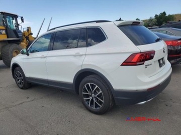 Volkswagen Tiguan II 2021 Volkswagen Tiguan 2021 r., 2,0L SE 4x4 2.0 Benzyna 184KM, zdjęcie 2