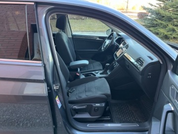 Volkswagen Tiguan Allspace SUV 2.0 TDI 190KM 2020 Volkswagen Tiguan Allspace 2.0 diesel 190 KM automat 4 Motion R - LINE, zdjęcie 28