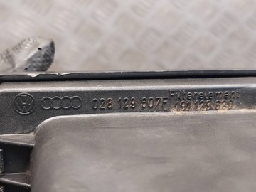 POUZDRO FILTRU VZDUCHU + VÁHA VZDUCHU TRUBKA SÁNÍ AUDI 80 B4 1.9 TDI