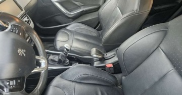Peugeot 2008 I SUV 1.6 e-HDi 115KM 2014 Peugeot 2008 1.6 diesel Nawigacja, skora , wzmocnione napedy 1.6 Diesel, zdjęcie 11