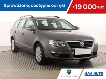 Volkswagen Passat B6 Variant 2.0 TDI PD-DPF 140KM 2007 VW Passat 2.0 TDI, Navi, Klima, Klimatronic