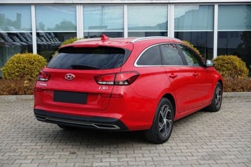 Hyundai i30 III Wagon Facelifting 1.5 T-GDI 48V 160KM 2020 Hyundai i30 Automat, Tempomat, Klimatyzacja 2stref. CarPlayAA, czujniki pa, zdjęcie 2