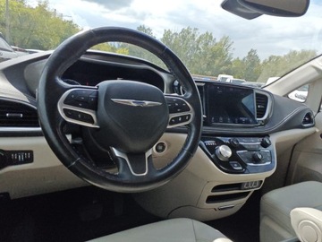 Chrysler Pacifica II 2021 chrysler pacifica TOURING L, V6 3.6l benzyna 287KM, Automat, Dokumentacja, zdjęcie 21