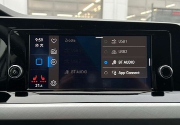 Volkswagen Golf VIII Hatchback 1.5 TSI EVO 130KM 2021 Volkswagen Golf Life Pakiety, ACC, Podgrzewane fotele, Podgrzewana kierow, zdjęcie 31