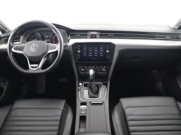 Volkswagen Passat B8 Variant Facelifting 2.0 TDI SCR 200KM 2022 Volkswagen Passat | Led Matrix | Hak | 4Motion | M, zdjęcie 12