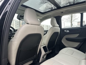Volvo XC40 Crossover 2.0 D3 150KM 2019 Volvo XC 40 D3 2.0d 150KM Inscription / Hak Kamera, zdjęcie 34