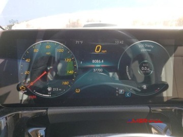 Mercedes GLA II 2022 Mercedes-Benz GLA 2022r., GLA 250 4Matic, 2.0L 2.0 Benzyna 221KM, zdjęcie 6