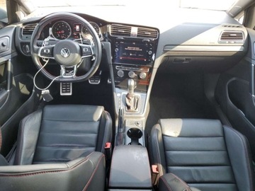 Volkswagen Golf VII 2018 Volkswagen Golf GTI S 2018 2.0l 2.0 Benzyna 220KM, zdjęcie 8