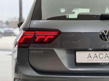 Volkswagen Tiguan Allspace SUV Facelifting 2.0 TDI SCR 150KM 2022 Volkswagen Tiguan Allspace Allspace Elegance 4Motion Hak Kamera cofania, zdjęcie 37