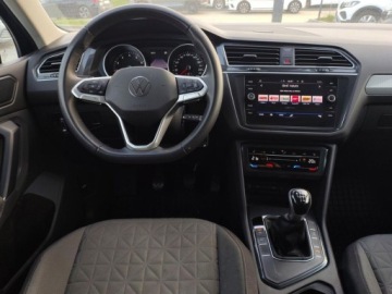 Volkswagen Tiguan II SUV Facelifting 1.5 TSI 150KM 2023 Volkswagen Tiguan 1.5 Benzyna 150KM, zdjęcie 14