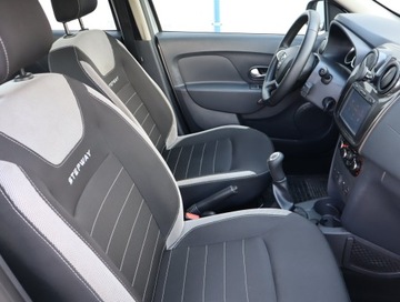 Dacia Logan II Sedan Facelifting 0.9 TCe 90KM 2017 Dacia Sandero 0.9 TCe, Navi, Klima, Tempomat, zdjęcie 8