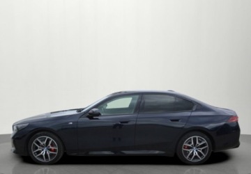 BMW Seria 5 G90-91 Sedan Plug-In 3.0 50e 489KM 2024 BMW Seria 5 550e 489KM xDrive M Sport Adaptive LED BowersWilkins Ambiente, zdjęcie 1