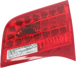 AUDI A6 C6 LAMPA LED PRAWA W KLAPĘ KOMBI NOWA ORI