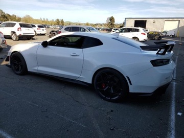 Chevrolet Camaro VI 2018 Chevrolet Camaro ZL1 2018 6.2l 6.2 Benzyna 650KM, zdjęcie 1