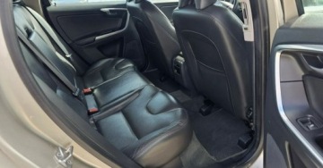 Volvo XC60 I SUV Facelifting 2.0 D3 DRIVE-E 150KM 2015 Volvo XC 60 2.0 diesel skora automat 2015r 2.0 Diesel 150KM, zdjęcie 38