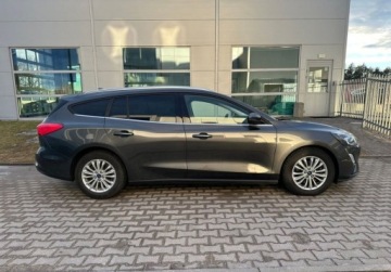 Ford Focus IV Kombi 1.5 EcoBoost 182KM 2021 Ford Focus 1.5 EcoBoost 182 KM 8AT Titanium X - faktura VAT 1.5 Benzyna, zdjęcie 3