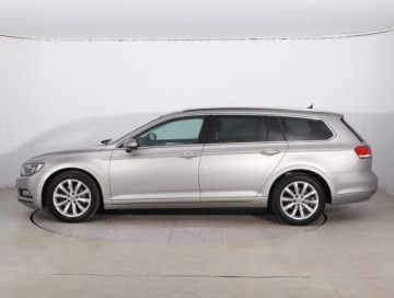 Volkswagen Passat B8 Variant 2.0 TDI 150KM 2015 VW Passat 2.0 TDI, Automat, Klima, Klimatronic, zdjęcie 2