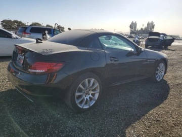 Mercedes SLC 2018 Mercedes-Benz SLC 300 2018 2.0l 2.0 Benzyna 241KM, zdjęcie 3