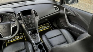 Opel Astra J Sports Tourer Facelifting 1.4 Turbo ECOTEC 140KM 2013 Opel Astra Bogate wyposazenie, Udok. przebieg GWARANCJA 1.4 Benzyna, zdjęcie 31