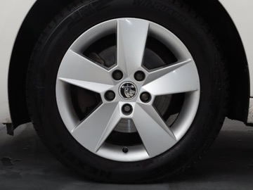 Skoda Octavia III Kombi 2.0 TDI CR DPF 150KM 2015 Skoda Octavia 2.0 TDI, Salon Polska, Serwis ASO, zdjęcie 14