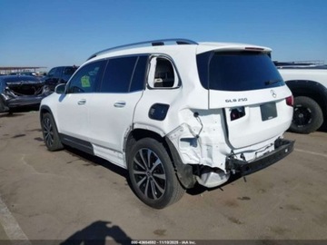 Mercedes GLB 2021 Mercedes-Benz GLB 2021 Mercedes-Benz GLB 250 SUV 2.0 Benzyna 221KM, zdjęcie 4