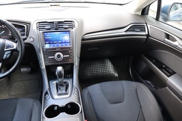 Ford Mondeo V Kombi Facelifting 2.0 Hybrid 187KM 2021 Ford Mondeo 2.0 Hybrid, Salon Polska, zdjęcie 7